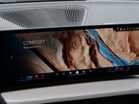 Used 2025 BMW 430i Coupe w/ M Sport Package image 36