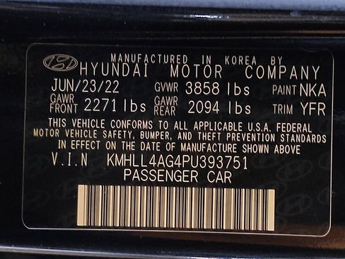 Used 2023 Hyundai Elantra SE w/ Cargo Package FWD image 33