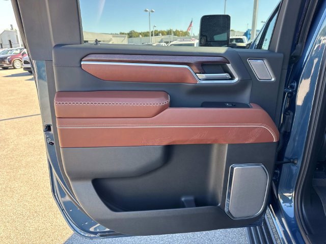 Used 2026 GMC Sierra 2500 Denali Ultimate w/ Max Trailering Package AWD/4WD image 15