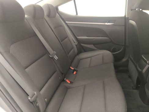 Used 2020 Hyundai Elantra SE w/ Cargo Package (C1) image 19