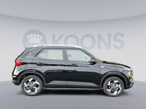 New 2026 Hyundai Venue SEL image 8