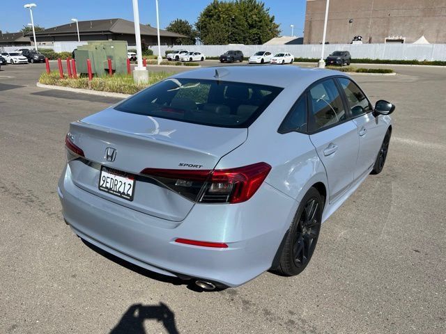 Used 2022 Honda Civic Sport image 3