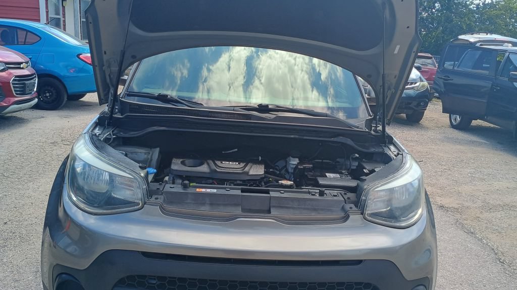 Used 2018 Kia Soul FWD image 31
