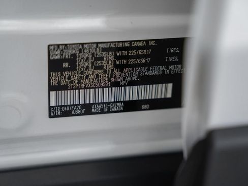 Used 2025 Toyota RAV4 XLE w/ Convenience Package AWD/4WD image 39