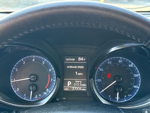 Used 2014 Toyota Corolla S image 15