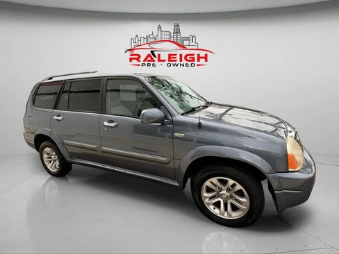 Used 2004 Suzuki XL7 LX image 4