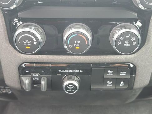 New 2025 RAM 1500 Tradesman w/ Night Edition AWD/4WD image 23