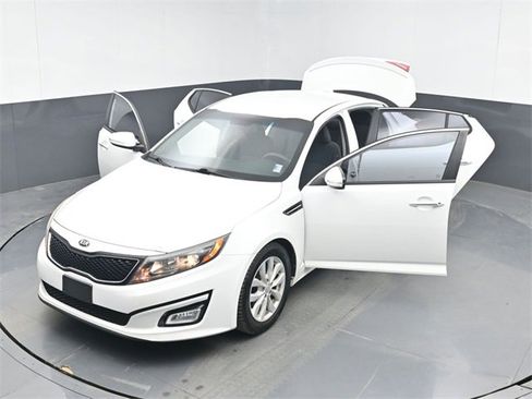 Used 2015 Kia Optima LX image 48