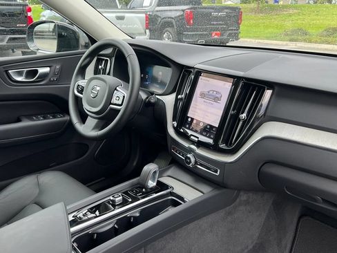 Used 2025 Volvo XC60 B5 Plus w/ Climate Package AWD/4WD image 16