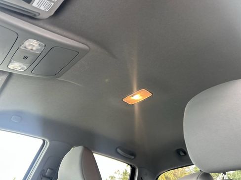 Used 2014 Toyota Tacoma 4x4 Double Cab image 17