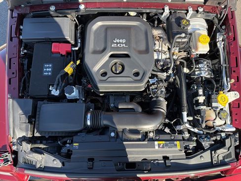 Used 2021 Jeep Wrangler Unlimited Sahara image 11