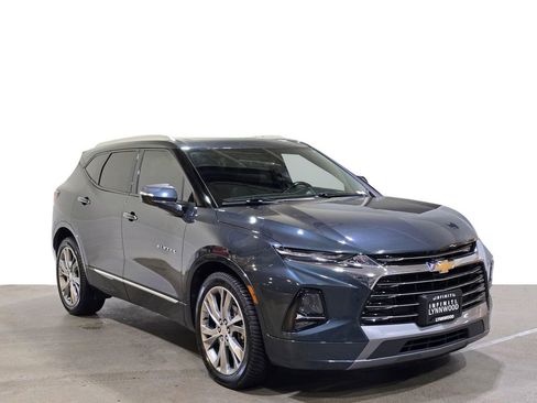 Used 2019 Chevrolet Blazer Premier w/ Sun and Wheels Package image 3