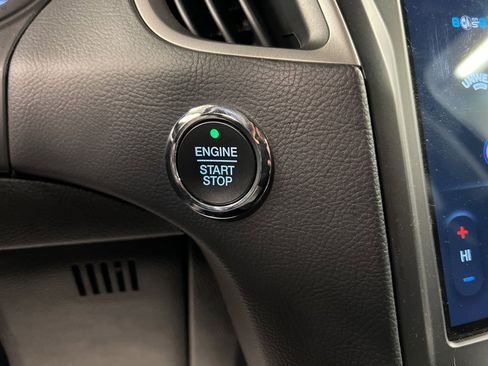 Certified 2022 Ford Edge SEL w/ Convenience Package image 18