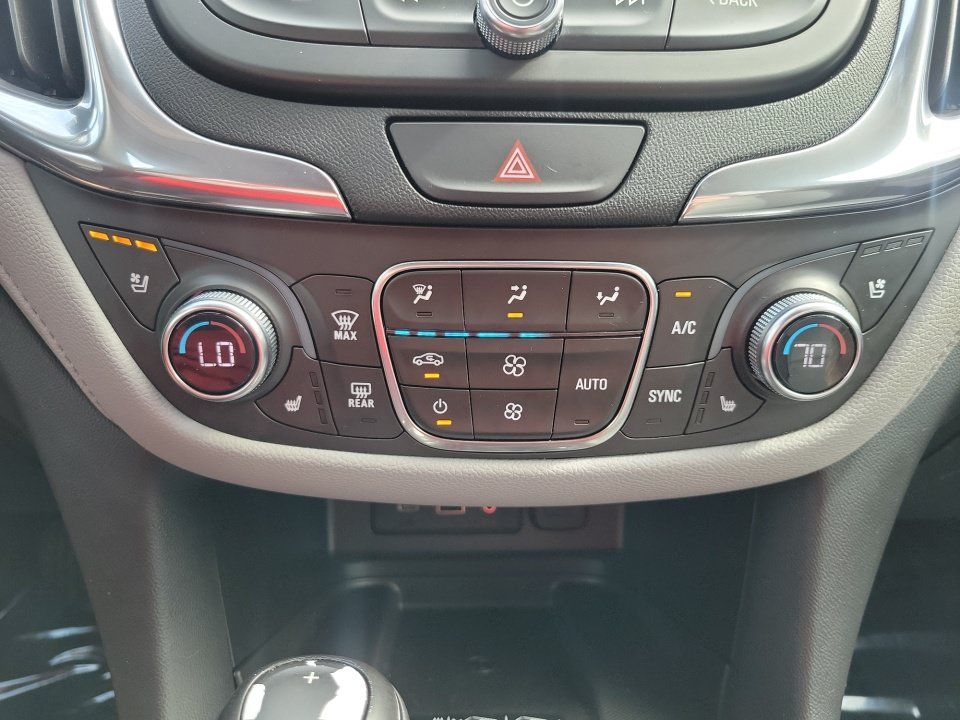 Used 2019 Chevrolet Equinox Premier FWD image 22