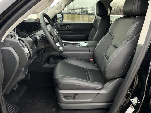 New 2026 Nissan Armada SV image 13