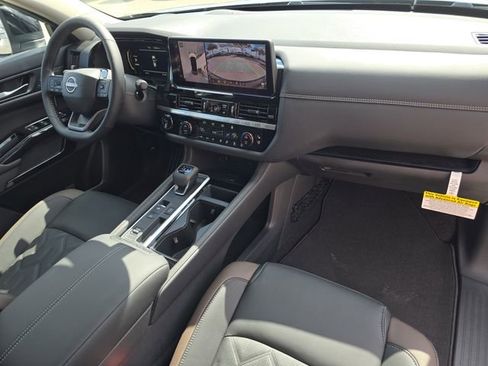 New 2026 Nissan Pathfinder Platinum w/ Cargo Package image 12