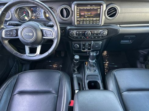 Used 2022 Jeep Wrangler Unlimited Sahara w/ Cold Weather Group image 13