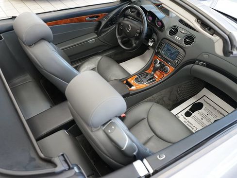 Used 2005 Mercedes-Benz SL 500 image 44