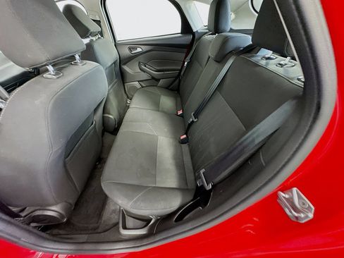 Used 2017 Ford Focus SE FWD image 22