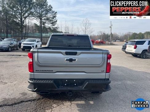 Used 2024 Chevrolet Silverado 1500 LT Trail Boss w/ Dark Appearance Package image 5
