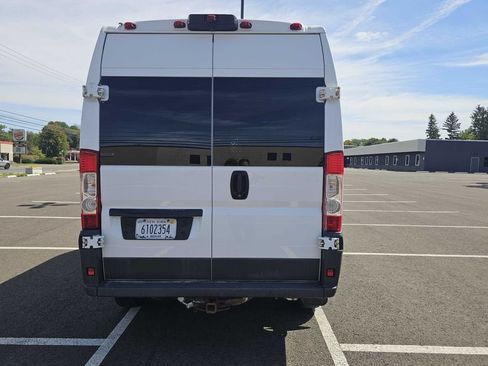 Used 2016 RAM ProMaster 2500 w/ Interior Convenience Group FWD image 5