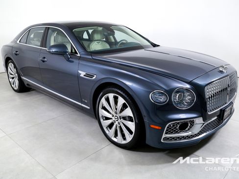 Used 2021 Bentley Flying Spur W12 w/ First Edition Specification image 3