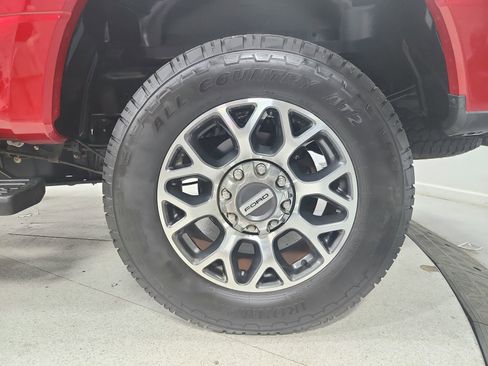 Used 2021 Ford F250 Lariat w/ FX4 Off-Road Package AWD/4WD image 45