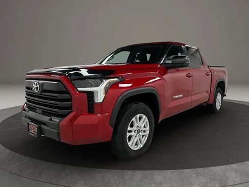 Used 2024 Toyota Tundra SR5 w/ SR5 Premium Package AWD/4WD image 1