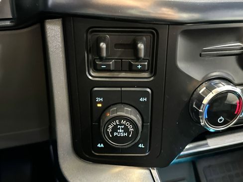 Used 2021 Ford F150 Limited image 30