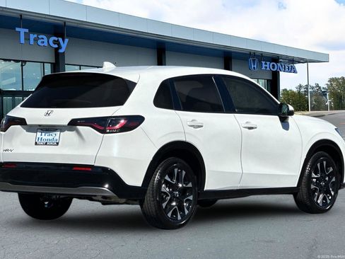 Used 2026 Honda HR-V EX-L image 5