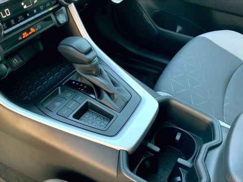 New 2025 Toyota RAV4 XLE image 7