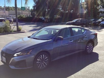 Used 2025 Nissan Altima 2.5 SV