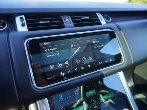 Used 2021 Land Rover Range Rover Sport HSE Silver Edition image 16