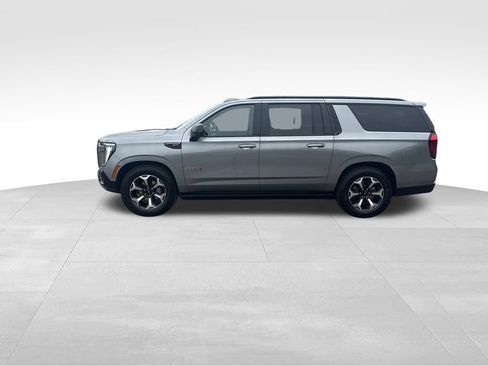 Used 2026 GMC Yukon XL AT4 Ultimate w/ LPO, Floor Liner Package AWD/4WD image 2