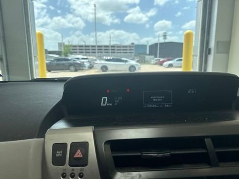 Used 2015 Toyota Prius V Five FWD image 2