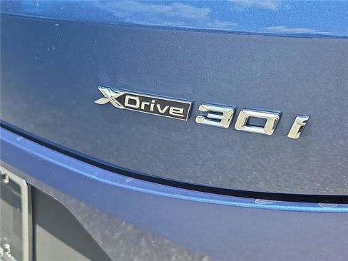 Used 2025 BMW X4 xDrive30i AWD/4WD image 4