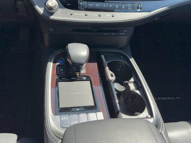 Used 2018 Lexus LS 500 w/ Interior Upgrade Package RWD image 23