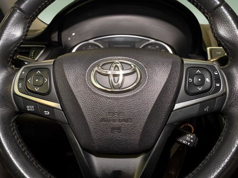 Used 2016 Toyota Camry SE image 16