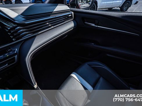 Used 2025 Toyota Camry SE image 48