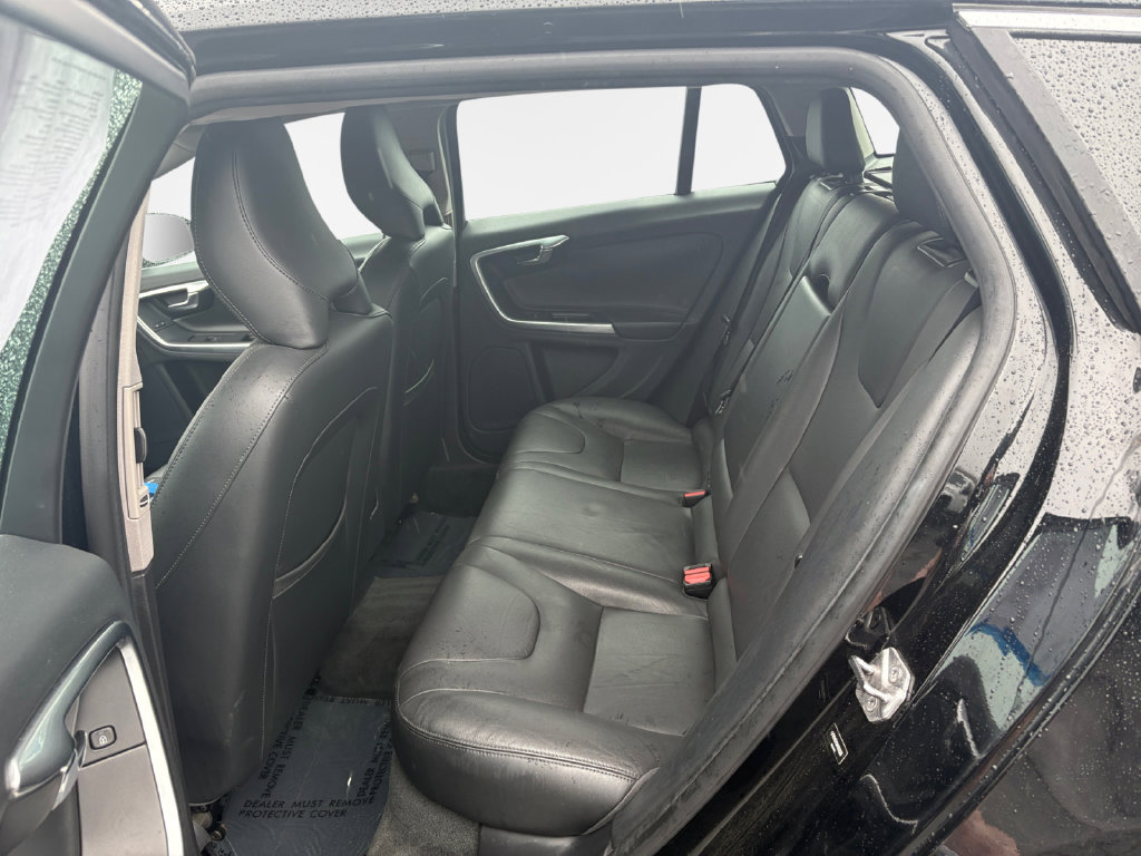 Used 2017 Volvo V60 T5 Premier w/ Convenience Package FWD image 24