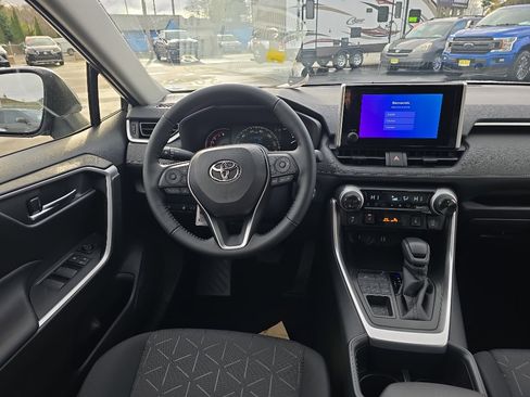 New 2025 Toyota RAV4 XLE image 22