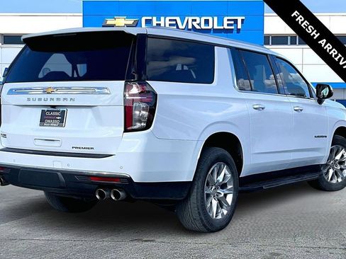 Used 2023 Chevrolet Suburban Premier image 5