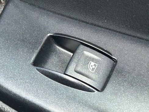 Used 2015 Chevrolet Suburban LTZ AWD/4WD image 38