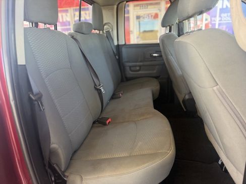 Used 2018 RAM 1500 Classic SLT image 19