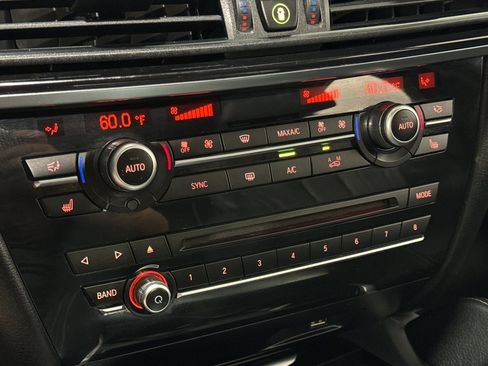 Used 2018 BMW X6 sDrive35i w/ Driving Assistance Package image 32