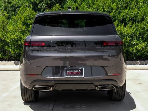 New 2026 Land Rover Range Rover Sport Dynamic SE AWD/4WD image 10