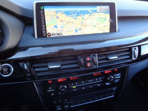 Used 2014 BMW X5 xDrive50i image 33