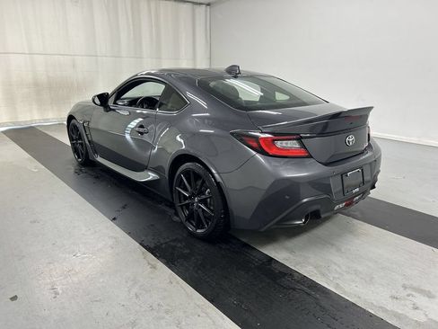 Used 2026 Toyota GR86 Premium w/ ALL Weather Mat Package (TMS) RWD image 7