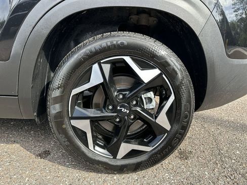 Used 2025 Kia Seltos S image 32