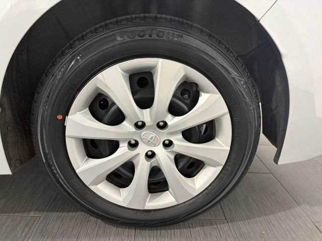 Used 2024 Toyota Corolla LE FWD image 23
